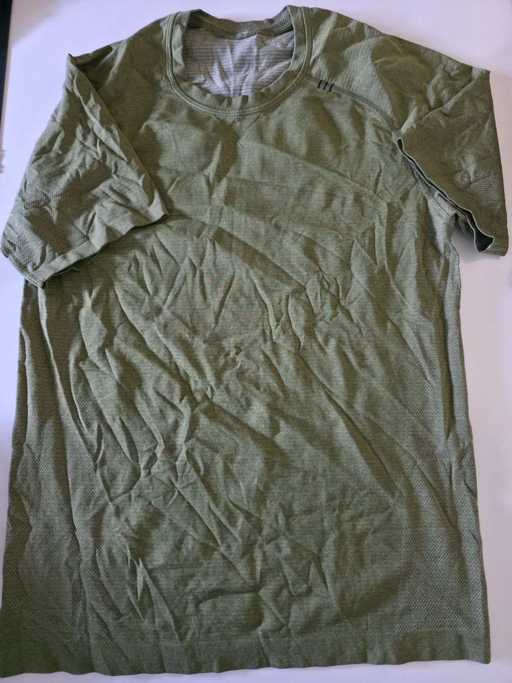 lululemon athletica BUNDLE OF 5 Men's Short Sleeve Crew Tee . All size S - Picture 5 of 7